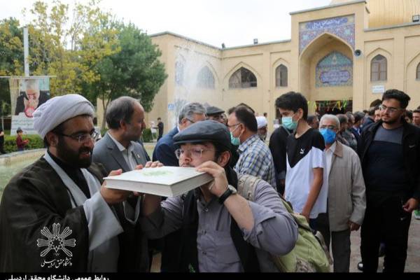 اعزام کارکنان و دانشجویان دانشگاه محقق اردبیلی به پیاده‌روی اربعین