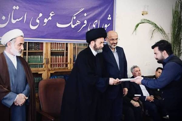 عکاسان شب‌های قدر در اردبیل تجلیل شدند