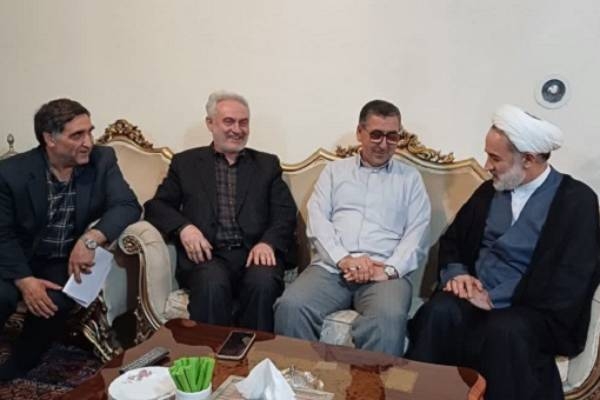 آزادگان سرافراز شاغل در دادگستری اردبیل تجلیل شدند