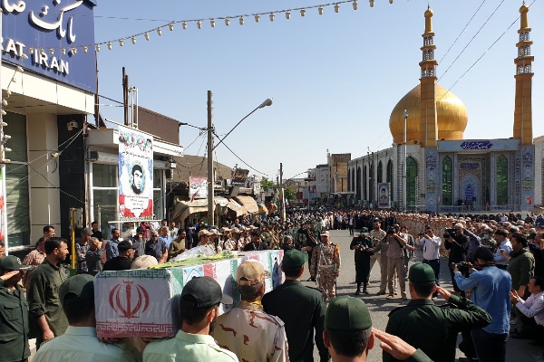 مراسم تشییع پیکر مطهر شهید الرحمن احدی در شهرستان گرمی+ عکس و فیلم