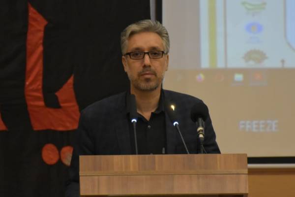 برافراشتن پرچم ایران در میادین جهانی، رسالت امروز جوانان است/لزوم ایجاد خاکریزهای فرهنگی در کشور