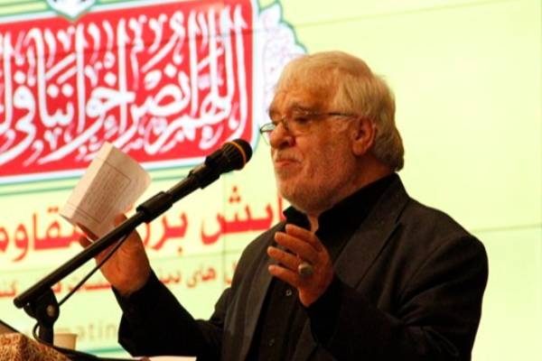 شاعران علمداران فرهنگ‌اند/  بی‌توجهی به شعر آئینی عقبگرد مسئولین از آرمان‌هاست